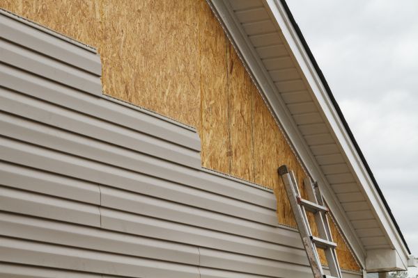 Cost of Grey Vinyl Siding Installation in New York